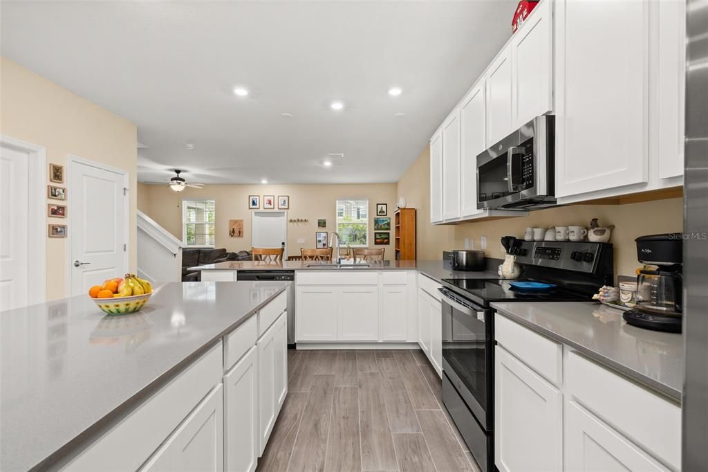 待售: $415,000 (3 贝兹, 2 浴室, 1636 平方英尺)