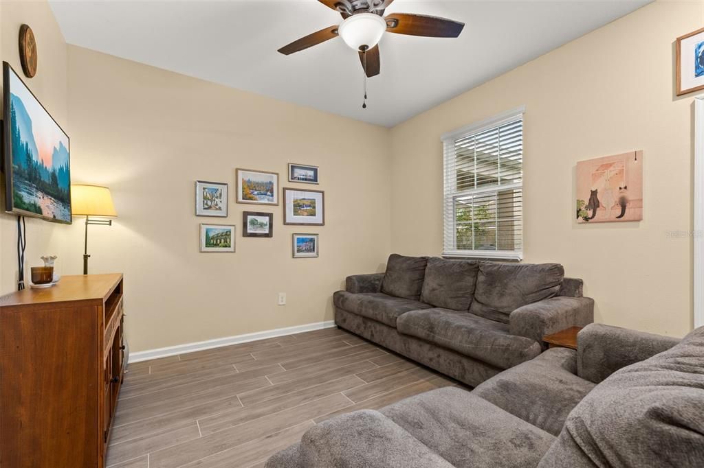 待售: $415,000 (3 贝兹, 2 浴室, 1636 平方英尺)