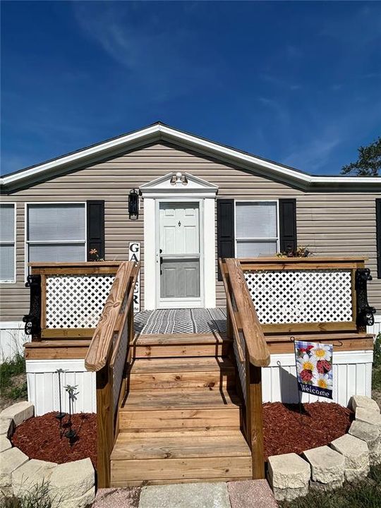 На продажу: $359,900 (4 спален, 2 ванн, 2432 Квадратных фут)