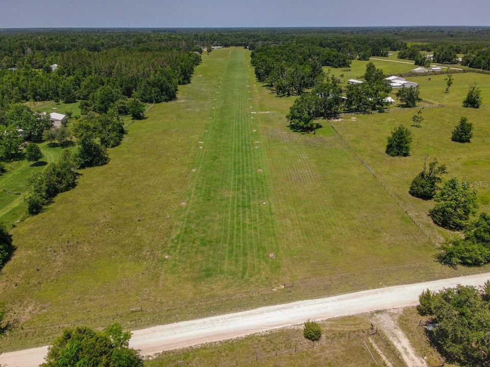 На продажу: $359,900 (4 спален, 2 ванн, 2432 Квадратных фут)