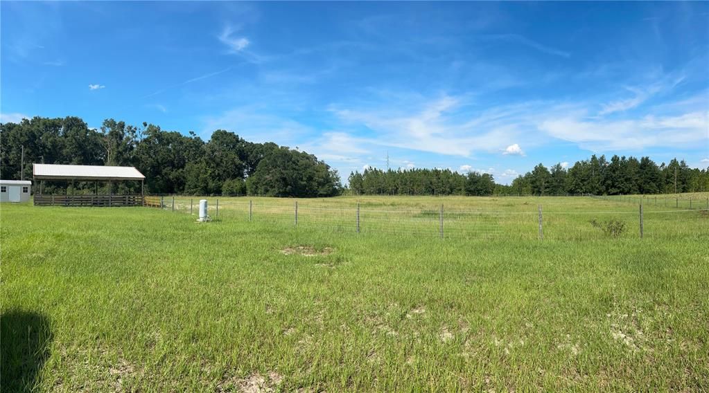 На продажу: $359,900 (4 спален, 2 ванн, 2432 Квадратных фут)