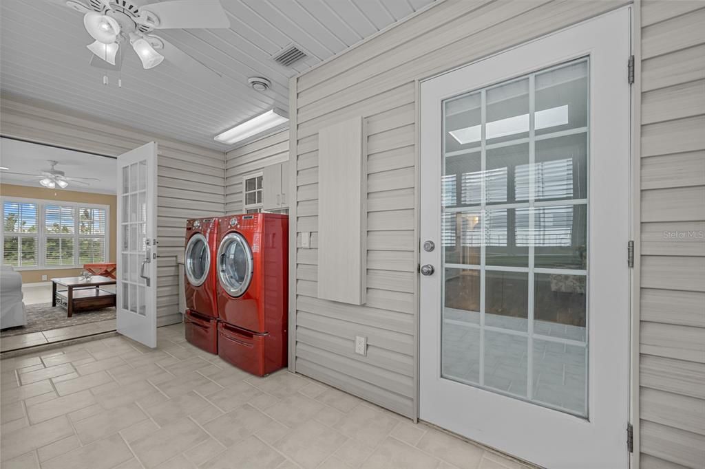 For Sale: $799,900 (4 beds, 2 baths, 2246 Square Feet)