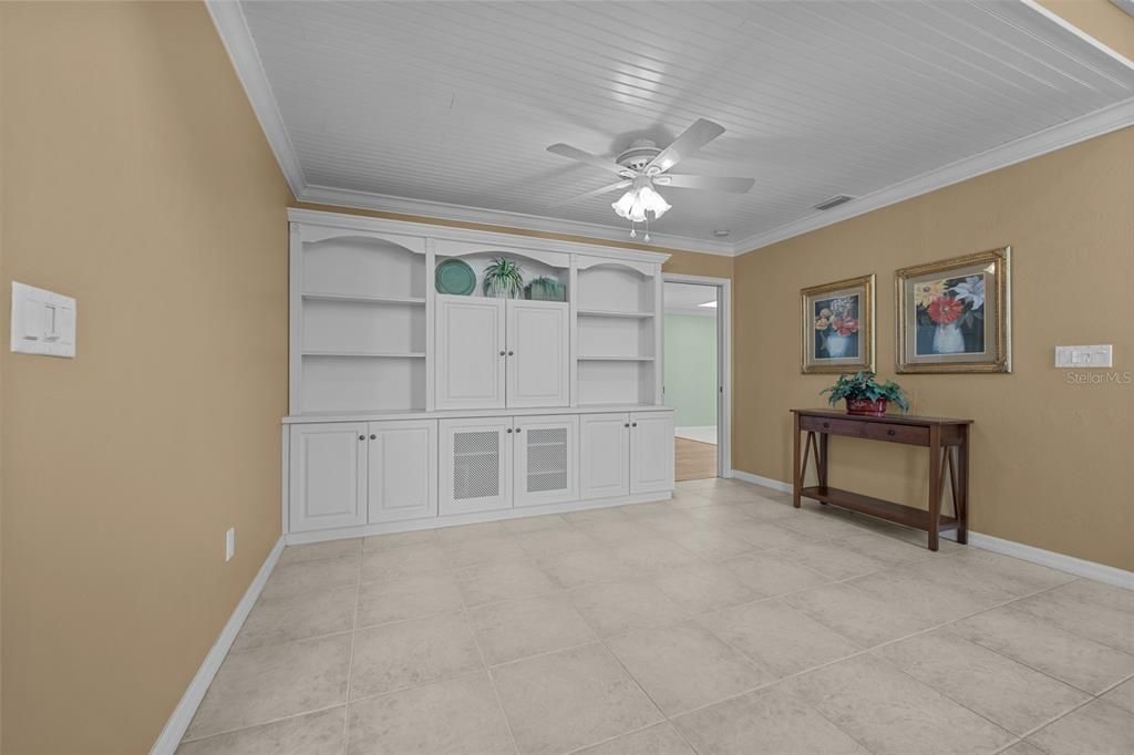 For Sale: $799,900 (4 beds, 2 baths, 2246 Square Feet)