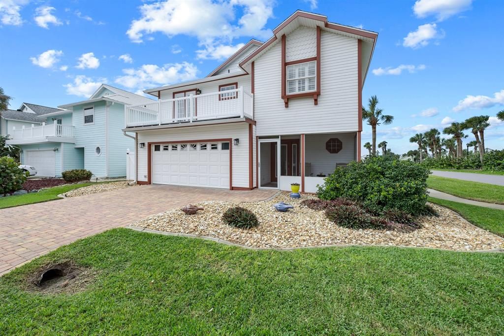 For Sale: $799,900 (4 beds, 2 baths, 2246 Square Feet)