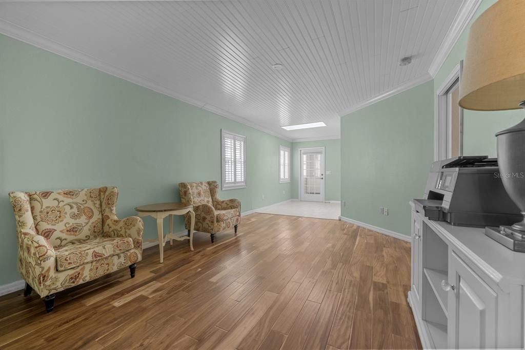 For Sale: $799,900 (4 beds, 2 baths, 2246 Square Feet)