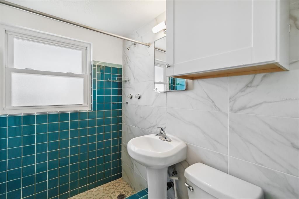 En Venta: $215,000 (2 camas, 1 baños, 828 Pies cuadrados)