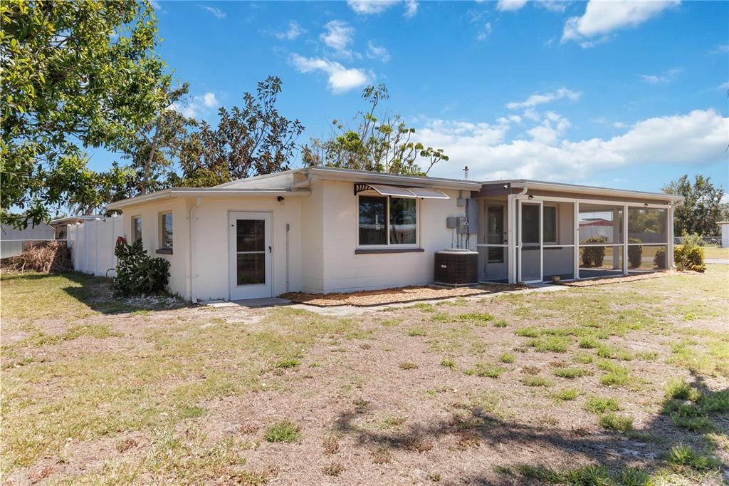 En Venta: $215,000 (2 camas, 1 baños, 828 Pies cuadrados)