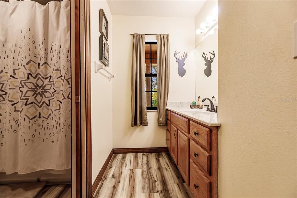 На продажу: $1,199,000 (5 спален, 3 ванн, 2743 Квадратных фут)