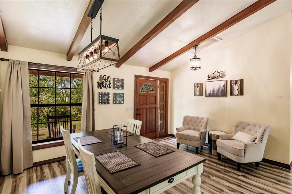 На продажу: $1,199,000 (5 спален, 3 ванн, 2743 Квадратных фут)