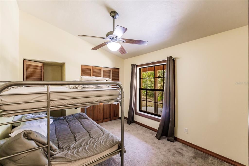 На продажу: $1,199,000 (5 спален, 3 ванн, 2743 Квадратных фут)