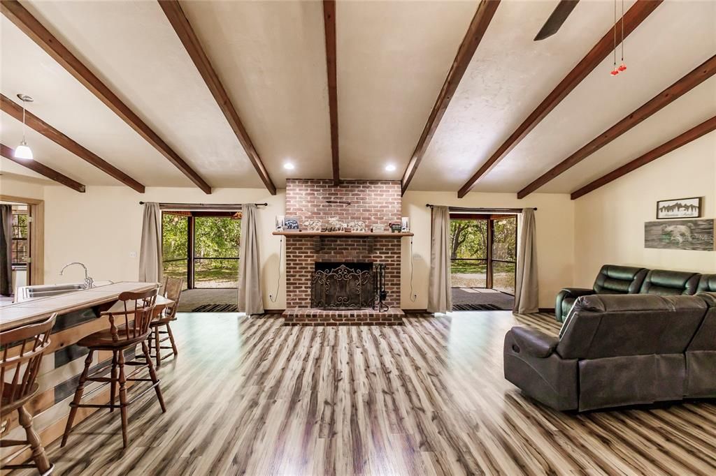 На продажу: $1,199,000 (5 спален, 3 ванн, 2743 Квадратных фут)