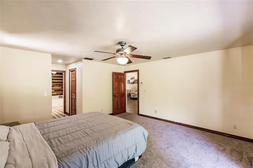 На продажу: $1,199,000 (5 спален, 3 ванн, 2743 Квадратных фут)