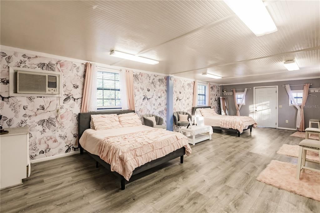 На продажу: $1,199,000 (5 спален, 3 ванн, 2743 Квадратных фут)