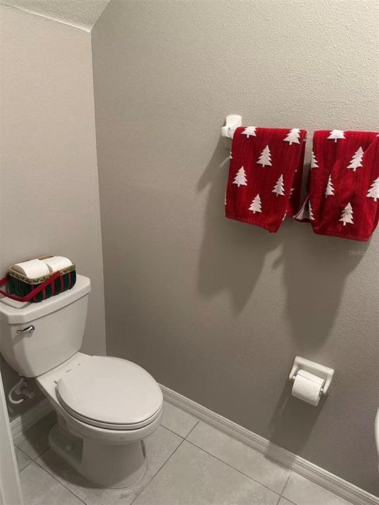 For Rent: $2,200 (3 beds, 2 baths, 1634 Square Feet)