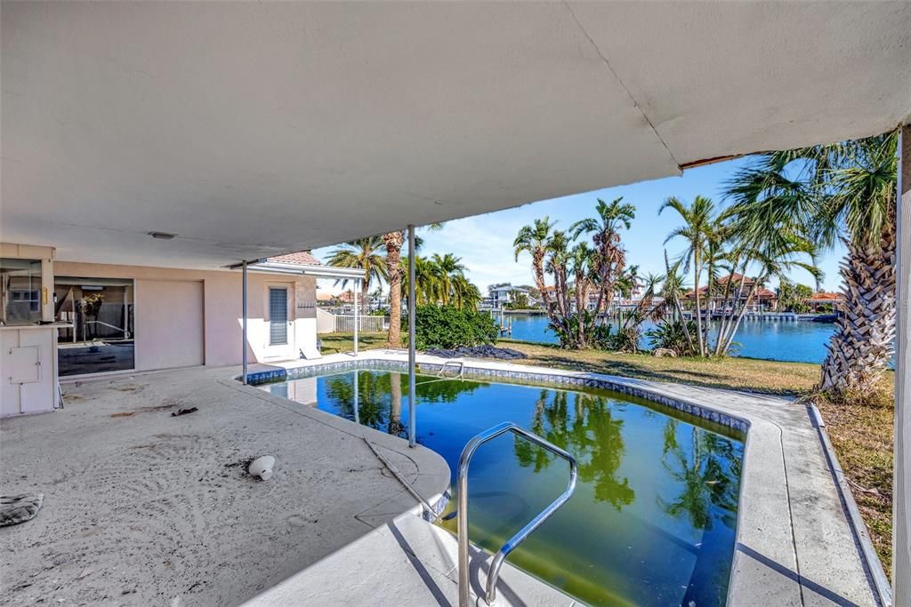 For Sale: $1,170,000 (2 beds, 2 baths, 1607 Square Feet)