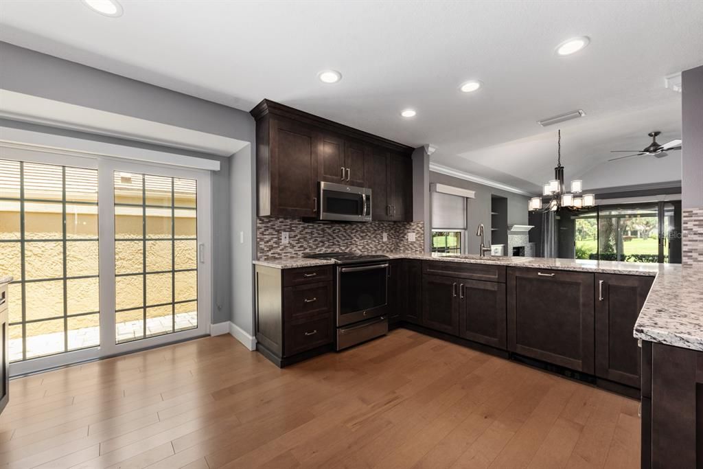 В аренду: $3,300 (3 спален, 2 ванн, 1868 Квадратных фут)