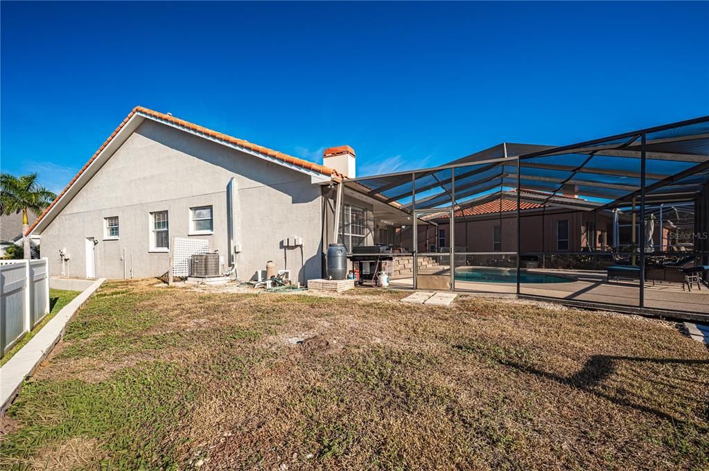 En Venta: $835,000 (4 camas, 2 baños, 2125 Pies cuadrados)