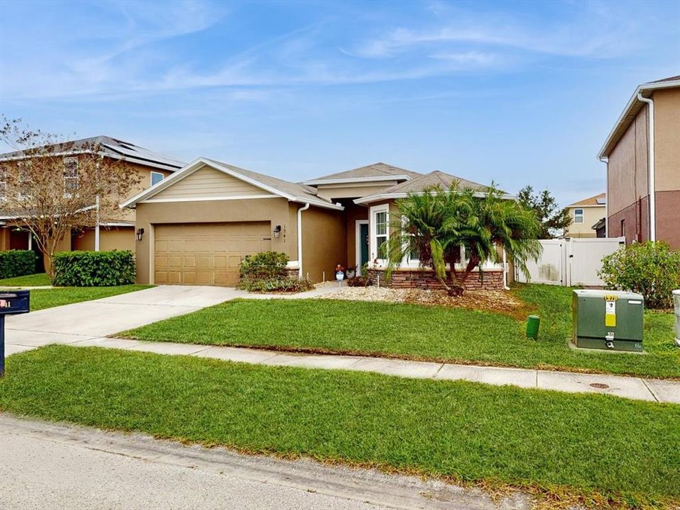 En Venta: $407,000 (3 camas, 2 baños, 1760 Pies cuadrados)