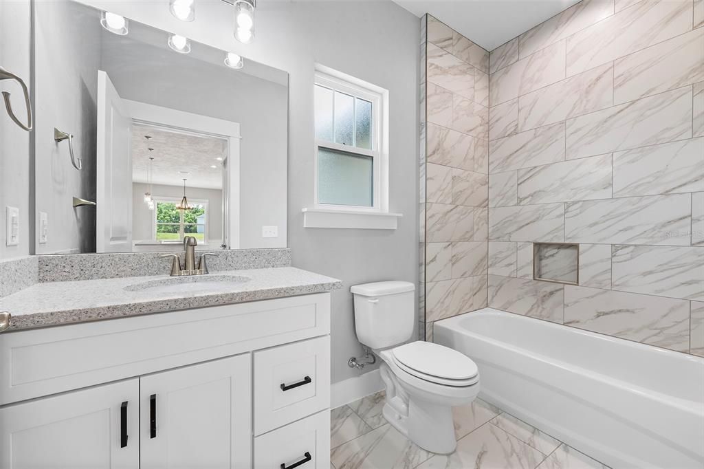 На продажу: $564,900 (4 спален, 3 ванн, 2378 Квадратных фут)