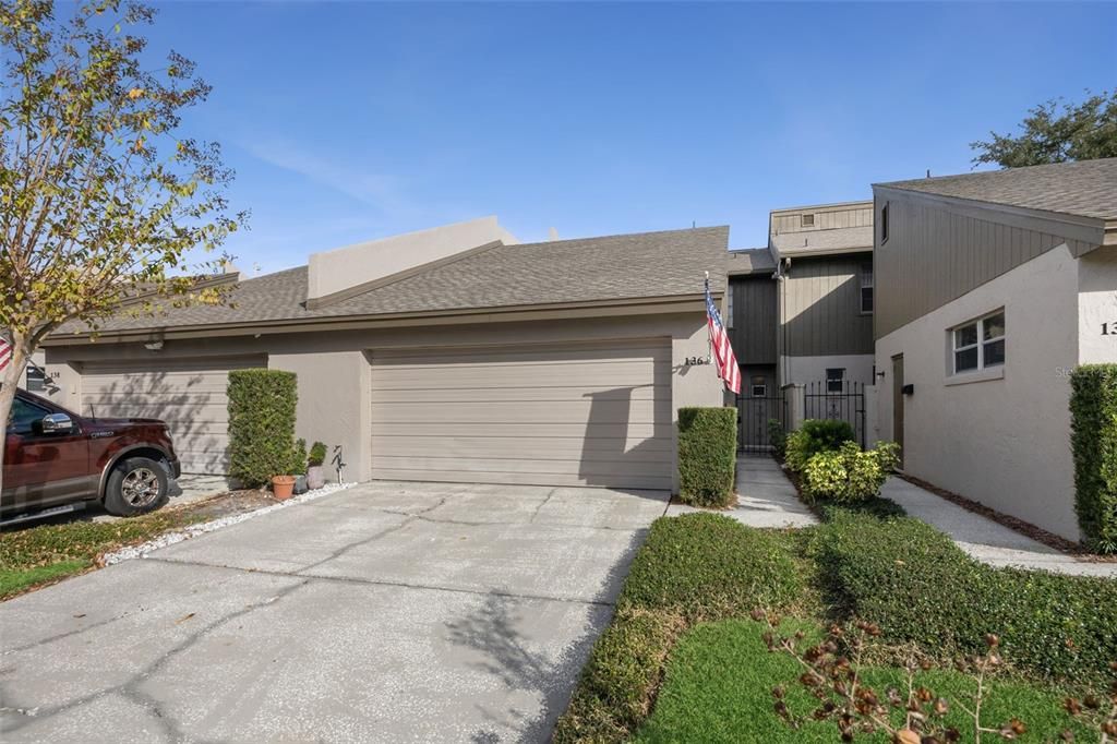 For Sale: $319,999 (2 beds, 2 baths, 1564 Square Feet)