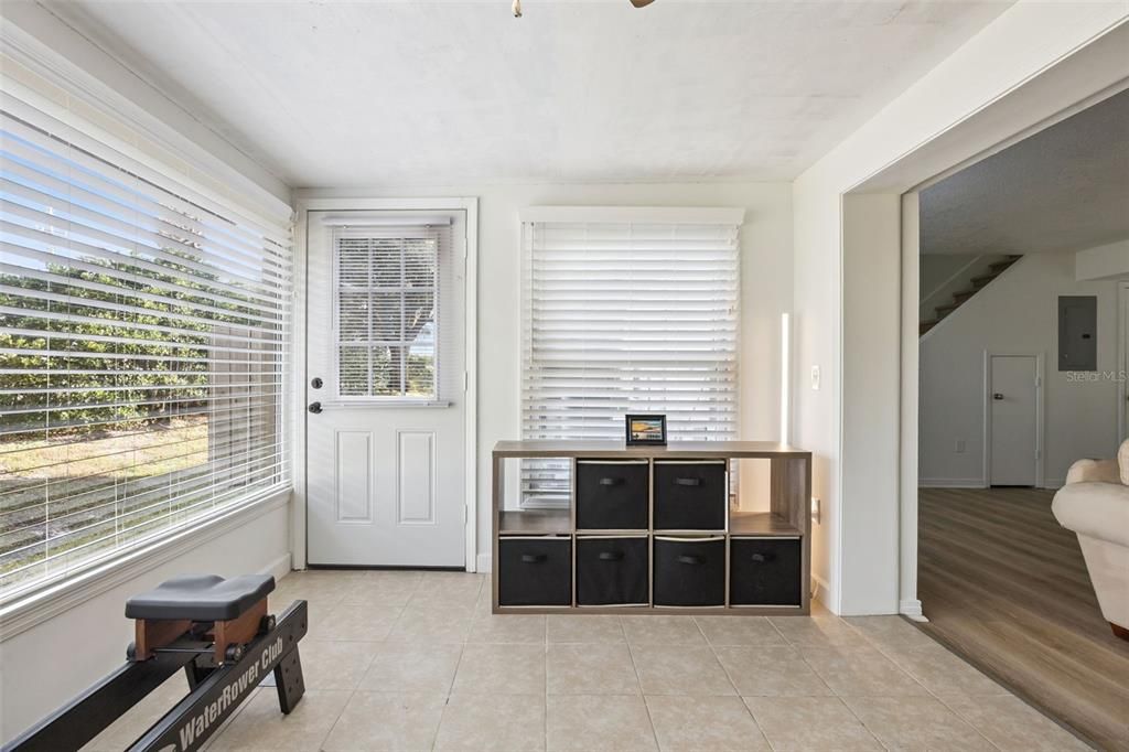 For Sale: $319,999 (2 beds, 2 baths, 1564 Square Feet)