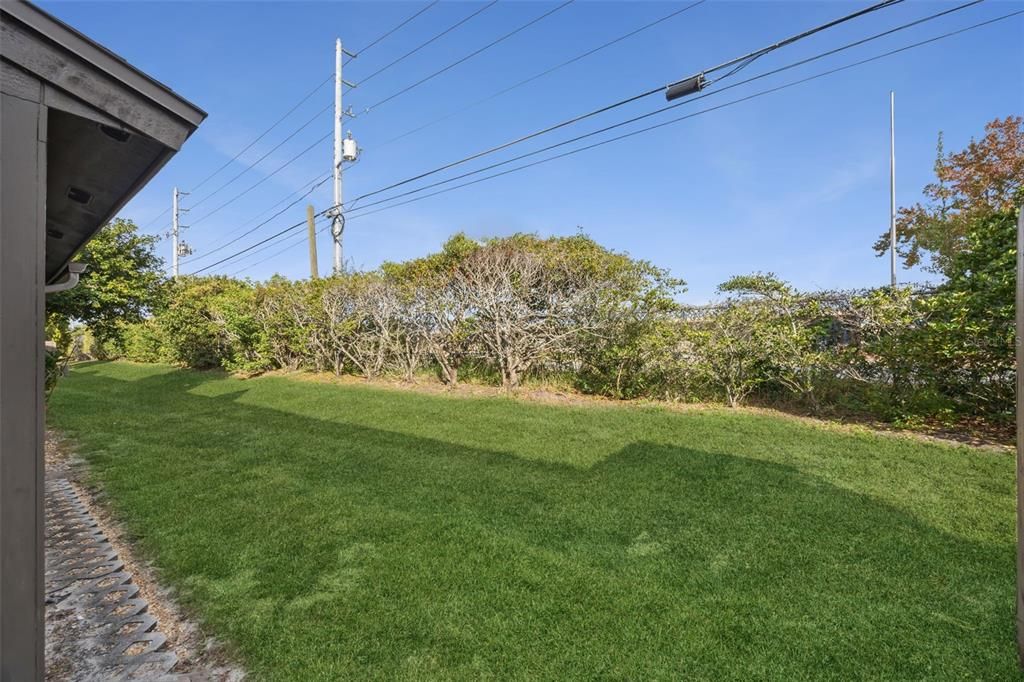 For Sale: $319,999 (2 beds, 2 baths, 1564 Square Feet)