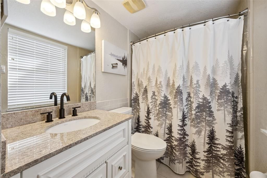 For Sale: $319,999 (2 beds, 2 baths, 1564 Square Feet)