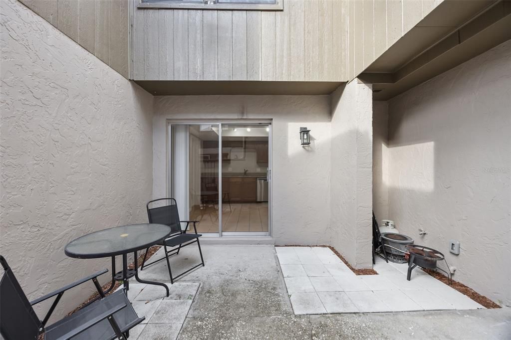 For Sale: $319,999 (2 beds, 2 baths, 1564 Square Feet)