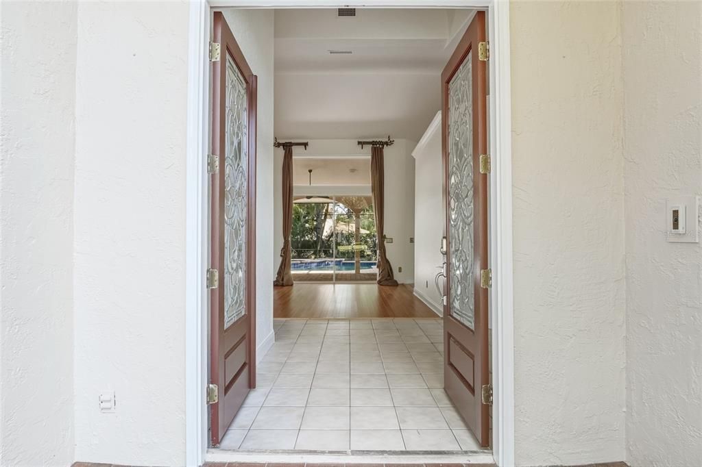 待售: $740,000 (4 贝兹, 2 浴室, 2352 平方英尺)