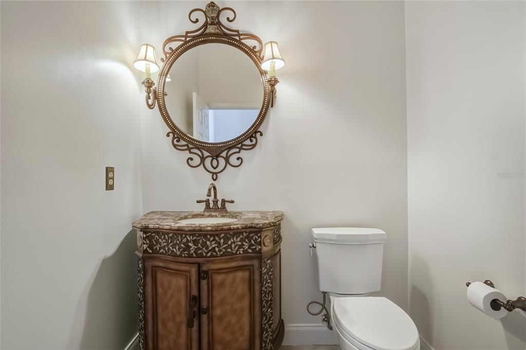 待售: $740,000 (4 贝兹, 2 浴室, 2352 平方英尺)