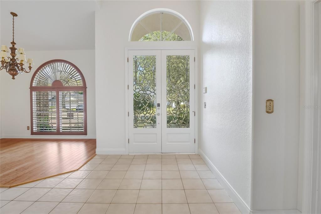 待售: $740,000 (4 贝兹, 2 浴室, 2352 平方英尺)