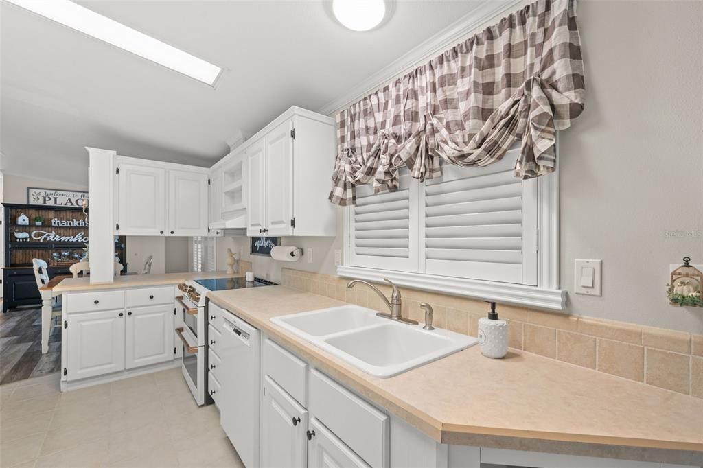 待售: $259,900 (3 贝兹, 2 浴室, 1620 平方英尺)