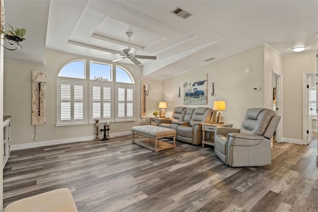 待售: $259,900 (3 贝兹, 2 浴室, 1620 平方英尺)