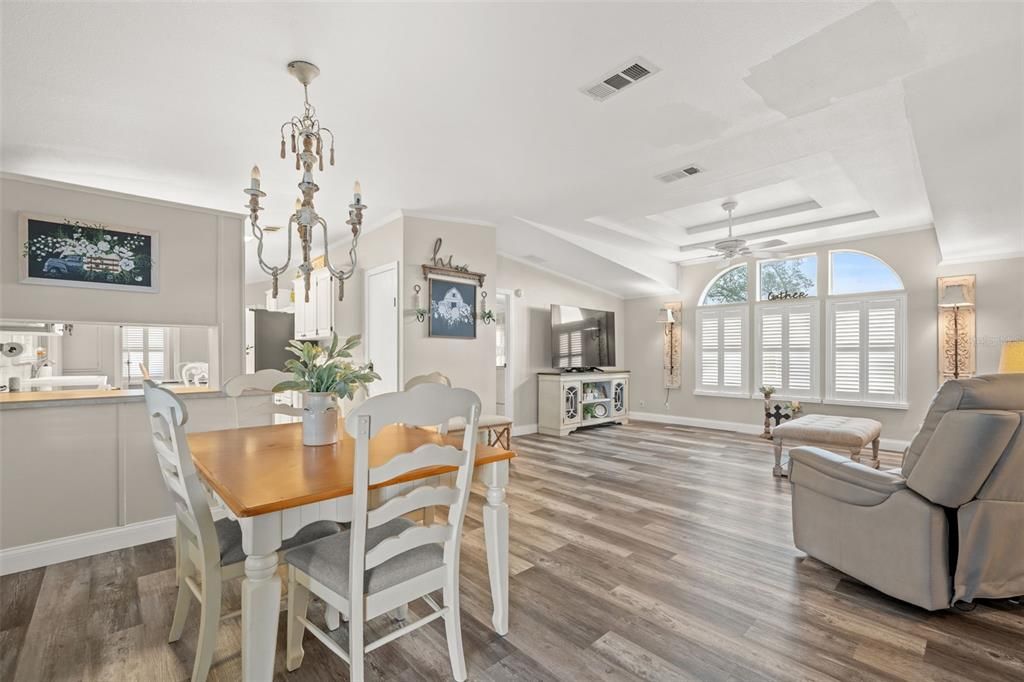 待售: $259,900 (3 贝兹, 2 浴室, 1620 平方英尺)