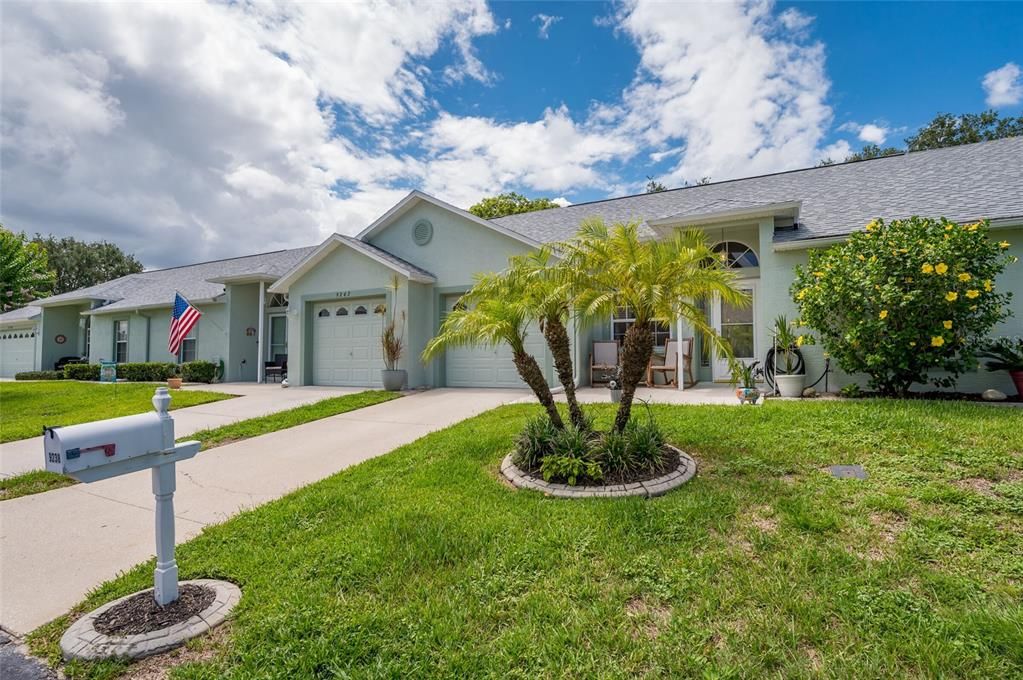 For Sale: $249,900 (2 beds, 2 baths, 1139 Square Feet)