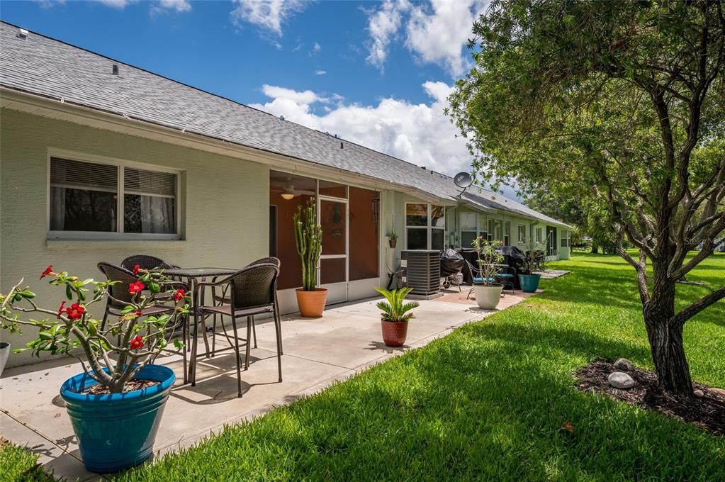 For Sale: $249,900 (2 beds, 2 baths, 1139 Square Feet)