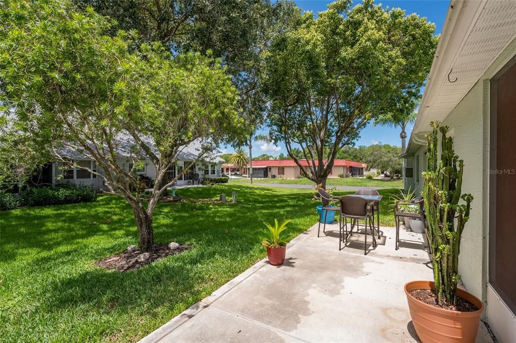 For Sale: $249,900 (2 beds, 2 baths, 1139 Square Feet)