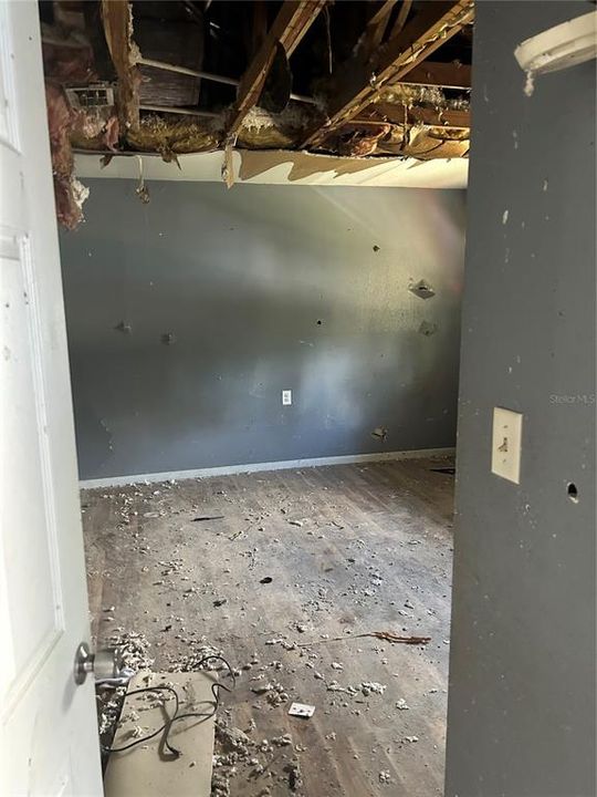 For Sale: $189,000 (3 beds, 2 baths, 1943 Square Feet)