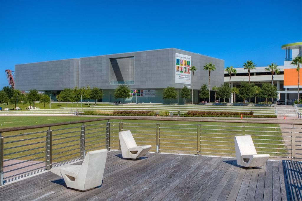 For Sale: $550,000 (3 beds, 2 baths, 1192 Square Feet)