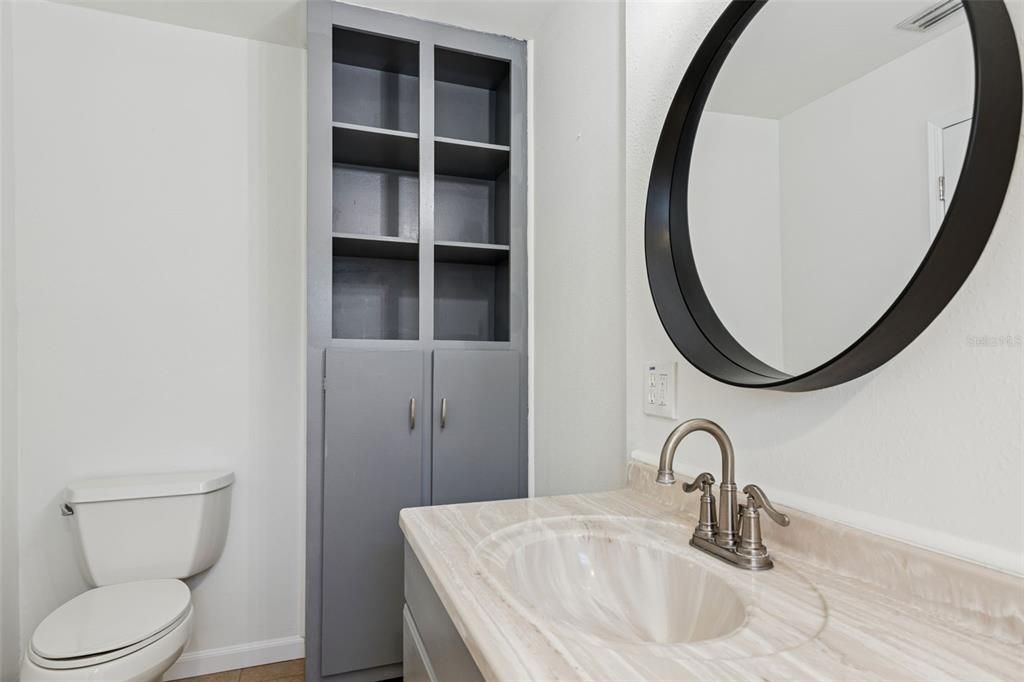 For Sale: $550,000 (3 beds, 2 baths, 1192 Square Feet)