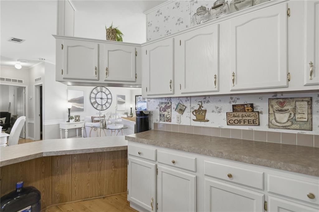 Active With Contract: $199,000 (3 beds, 2 baths, 1456 Square Feet)