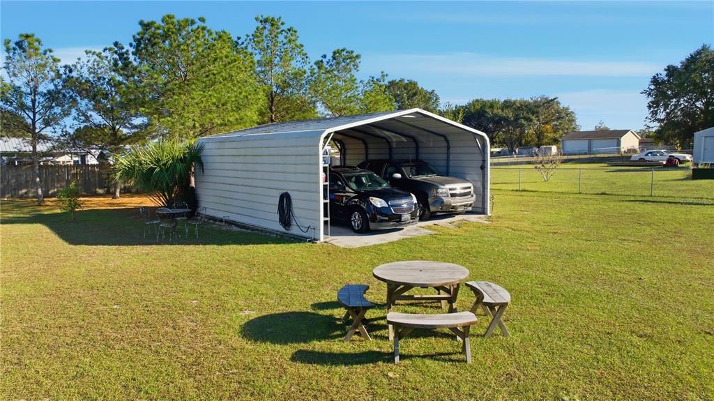 Active With Contract: $199,000 (3 beds, 2 baths, 1456 Square Feet)