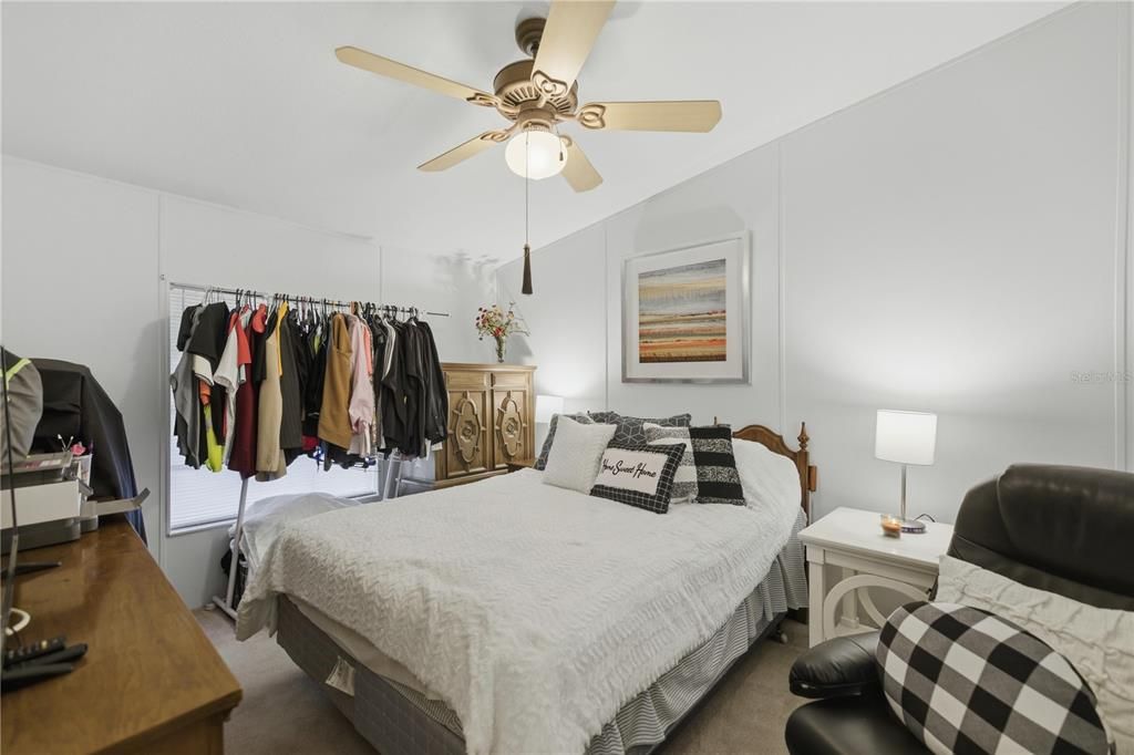 Active With Contract: $199,000 (3 beds, 2 baths, 1456 Square Feet)