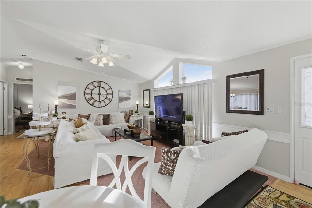 Active With Contract: $199,000 (3 beds, 2 baths, 1456 Square Feet)