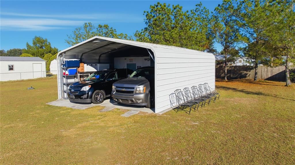 Active With Contract: $199,000 (3 beds, 2 baths, 1456 Square Feet)