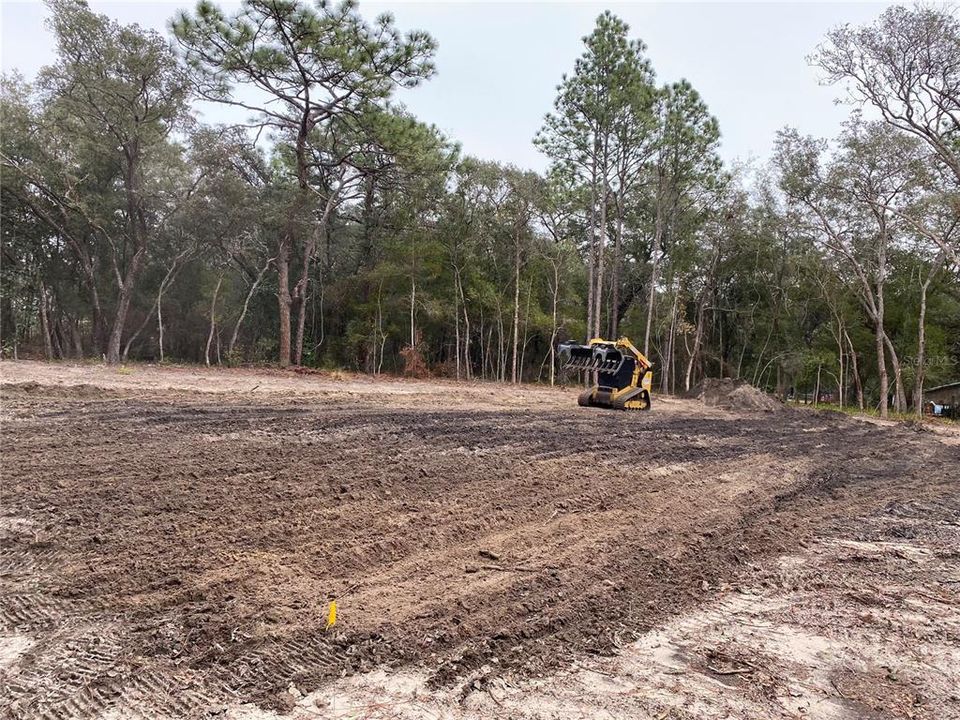 待售: $109,000 (2.15 acres)