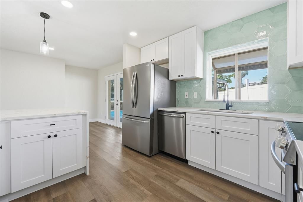 For Sale: $455,000 (3 beds, 3 baths, 2014 Square Feet)