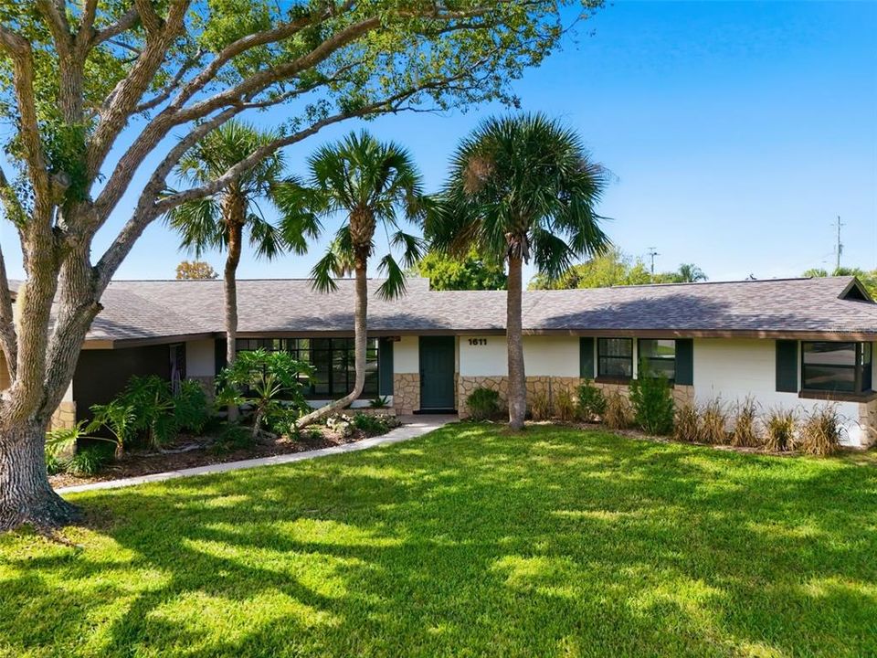 For Sale: $455,000 (3 beds, 3 baths, 2014 Square Feet)