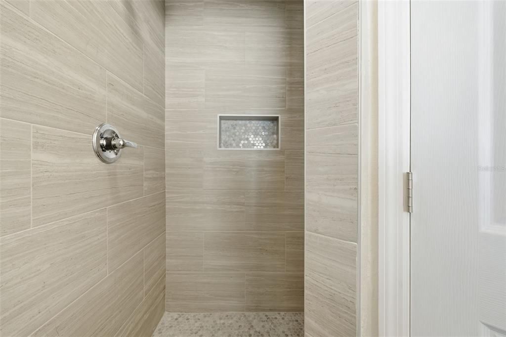 For Sale: $455,000 (3 beds, 3 baths, 2014 Square Feet)