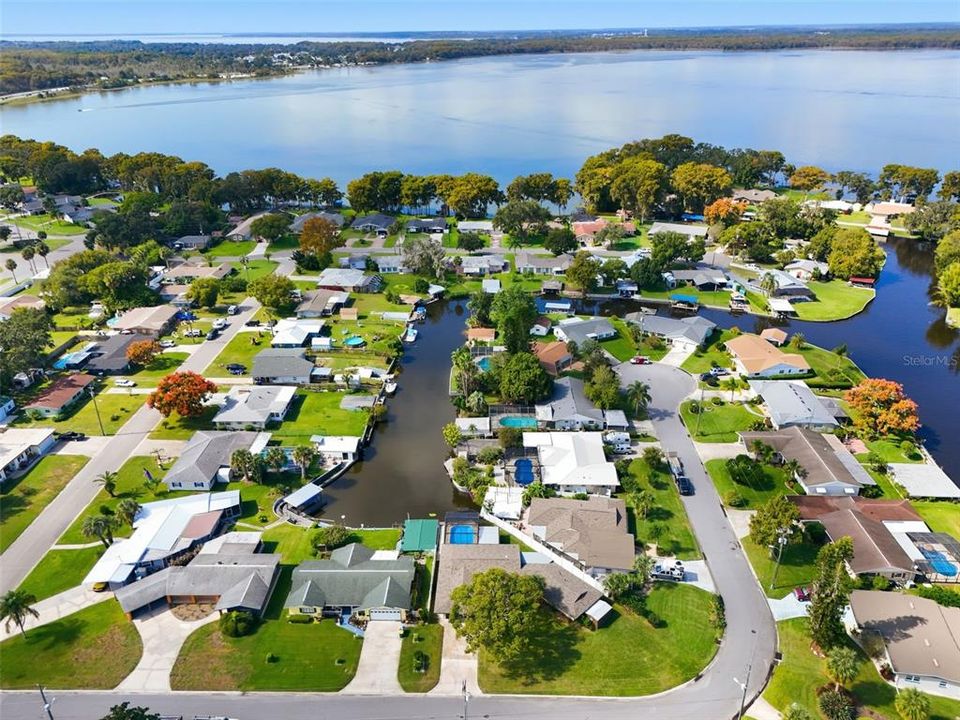 For Sale: $455,000 (3 beds, 3 baths, 2014 Square Feet)